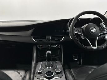 Alfa Romeo Giulia 2.0T Veloce Auto Euro 6 (s/s) 4dr