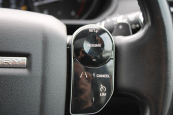 Land Rover Discovery 3.0 SD V6 Landmark Edition Auto 4WD Euro 6 (s/s) 5dr