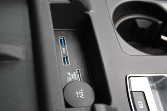 Land Rover Discovery 3.0 SD V6 Landmark Edition Auto 4WD Euro 6 (s/s) 5dr