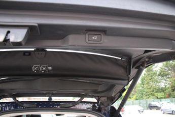 Land Rover Discovery 3.0 SD V6 Landmark Edition Auto 4WD Euro 6 (s/s) 5dr