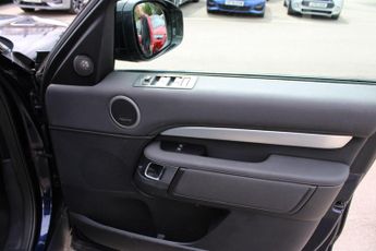 Land Rover Discovery 3.0 SD V6 Landmark Edition Auto 4WD Euro 6 (s/s) 5dr