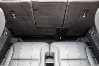 Land Rover Discovery 3.0 SD V6 Landmark Edition Auto 4WD Euro 6 (s/s) 5dr