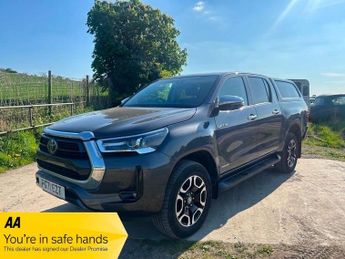 Toyota Hi Lux 2.4 D-4D Invincible Auto 4WD Euro 6 (s/s) 4dr