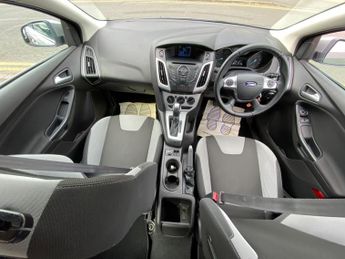 Ford Focus 1.6 Zetec Powershift Euro 5 5dr