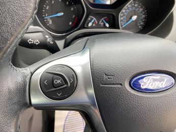 Ford Focus 1.6 Zetec Powershift Euro 5 5dr