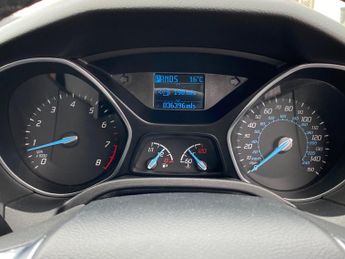 Ford Focus 1.6 Zetec Powershift Euro 5 5dr
