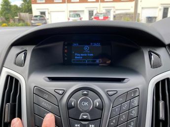 Ford Focus 1.6 Zetec Powershift Euro 5 5dr