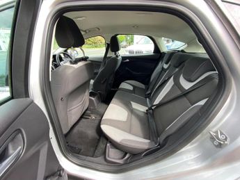 Ford Focus 1.6 Zetec Powershift Euro 5 5dr