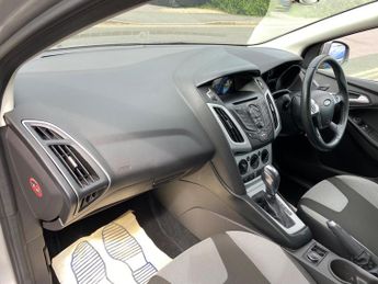 Ford Focus 1.6 Zetec Powershift Euro 5 5dr