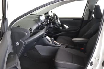 Toyota Yaris 1.5 VVT-h Icon E-CVT Euro 6 (s/s) 5dr