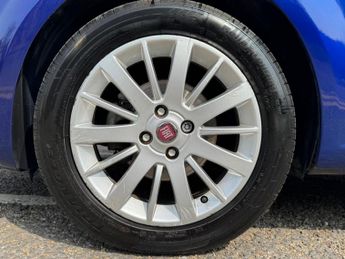 Fiat Grande Punto 1.4 Eleganza Euro 4 5dr