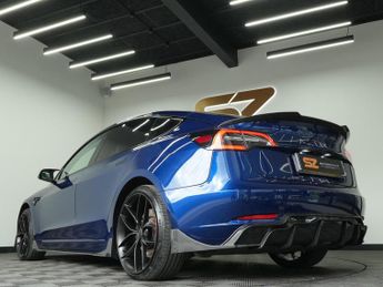 Tesla Model 3 (Dual Motor) Long Range Auto 4WDE 4dr