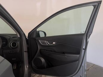 Hyundai KONA 64kWh Premium Auto 5dr (7kW Charger)