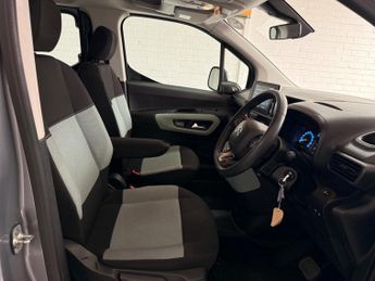 Citroen e-Berlingo 50kWh Feel XL Auto 5dr (7.4kW Charger)