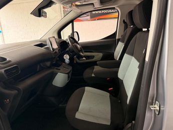 Citroen e-Berlingo 50kWh Feel XL Auto 5dr (7.4kW Charger)