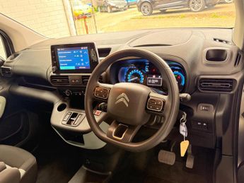 Citroen e-Berlingo 50kWh Feel XL Auto 5dr (7.4kW Charger)