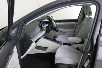 Volkswagen Golf 2.0 TDI Life Euro 6 (s/s) 5dr