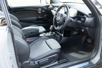 MINI Electric Hatch Cooper SE 32.6kWh Level 2 Auto 3dr