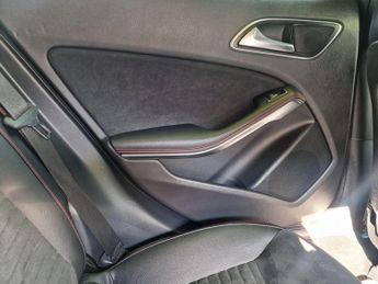 Mercedes-Benz GLA 2.1 GLA200d AMG Line (Executive) 7G-DCT Euro 6 (s/s) 5dr