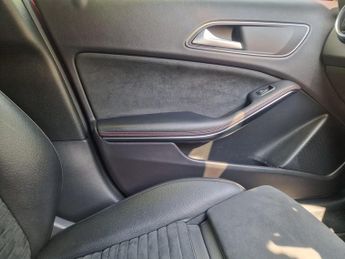 Mercedes-Benz GLA 2.1 GLA200d AMG Line (Executive) 7G-DCT Euro 6 (s/s) 5dr
