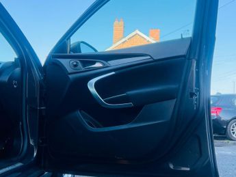 Vauxhall Insignia 2.0 CDTi SRi Auto Euro 5 5dr