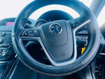 Vauxhall Insignia 2.0 CDTi SRi Auto Euro 5 5dr