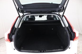 Volvo XC60 2.0 D4 Momentum Auto Euro 6 (s/s) 5dr