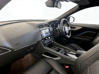 Jaguar F-PACE 2.0 P250i R-Sport Auto AWD Euro 6 (s/s) 5dr