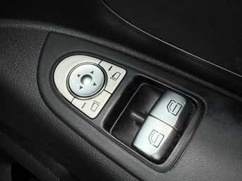 Mercedes-Benz eVito 114 e 41kWh Progressive Auto FWD L2 6dr (LWB)