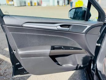 Ford Mondeo 2.0 TDCi Titanium Powershift Euro 6 (s/s) 5dr