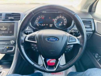 Ford Mondeo 2.0 TDCi Titanium Powershift Euro 6 (s/s) 5dr