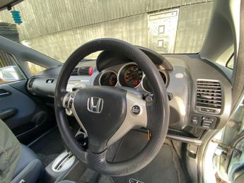Honda Jazz 1.4 i-DSI SE CVT-7 5dr