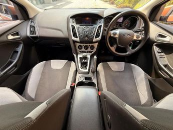 Ford Focus 1.0T EcoBoost Zetec Navigator Euro 5 (s/s) 5dr