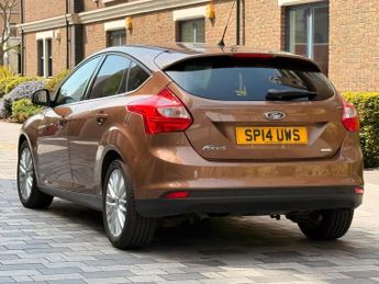 Ford Focus 1.0T EcoBoost Zetec Navigator Euro 5 (s/s) 5dr