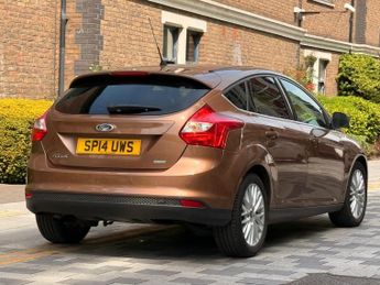 Ford Focus 1.0T EcoBoost Zetec Navigator Euro 5 (s/s) 5dr
