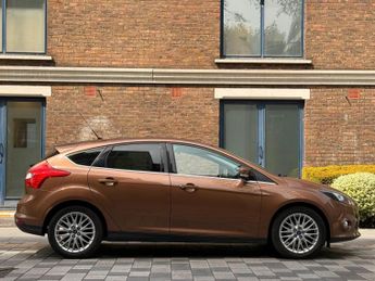 Ford Focus 1.0T EcoBoost Zetec Navigator Euro 5 (s/s) 5dr