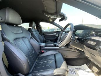 Audi E-Tron S LINE 55 QUATTRO