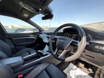 Audi E-Tron S LINE 55 QUATTRO