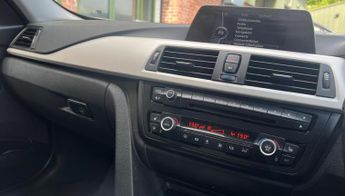 BMW 3 Series 2.0 320d SE Auto Euro 5 (s/s) 4dr