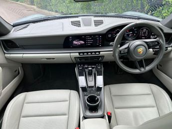 Porsche 911 3.0T 992 Carrera 4S PDK 4WD Euro 6 (s/s) 2dr