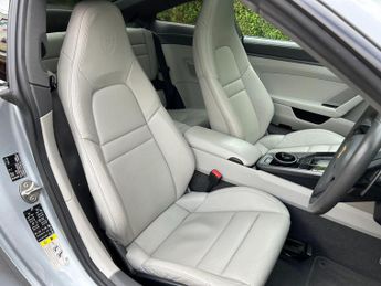 Porsche 911 3.0T 992 Carrera 4S PDK 4WD Euro 6 (s/s) 2dr