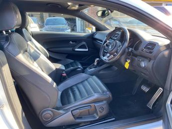 Volkswagen Scirocco 2.0 TSI BlueMotion Tech R-Line DSG Euro 6 (s/s) 3dr
