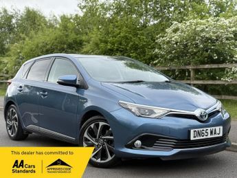 Toyota Auris 1.8 VVT-h Design CVT Euro 6 (s/s) 5dr
