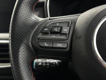 MG MG HS 1.5 T-GDI 16.6 kWh Excite Auto Euro 6 (s/s) 5dr