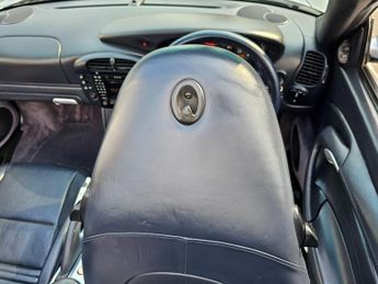 Porsche 911 3.6 996 Carrera 2 Cabriolet Tiptronic S 2dr
