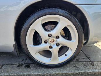 Porsche 911 3.6 996 Carrera 2 Cabriolet Tiptronic S 2dr