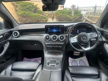 Mercedes-Benz GLC 2.0 GLC220d AMG Line (Premium) Coupe G-Tronic+ 4MATIC Euro 6 (s/