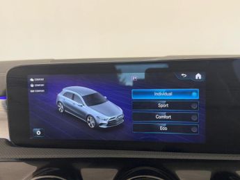 Mercedes-Benz A Class 1.3 A180 AMG Line Edition (Executive) 7G-DCT Euro 6 (s/s) 5dr