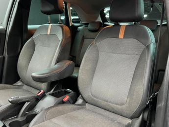 Vauxhall Crossland 1.2 Turbo Elite Auto Euro 6 (s/s) 5dr