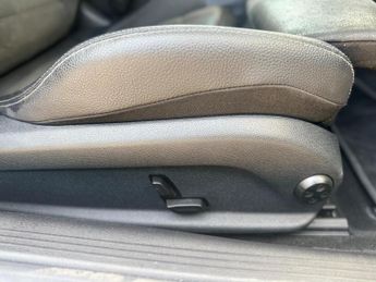 Mercedes-Benz C Class 1.5 C200 MHEV AMG Line (Premium) G-Tronic+ Euro 6 (s/s) 2dr